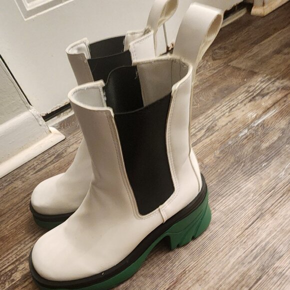 Chunky Heel Ankle Boots - Picture 4 of 5